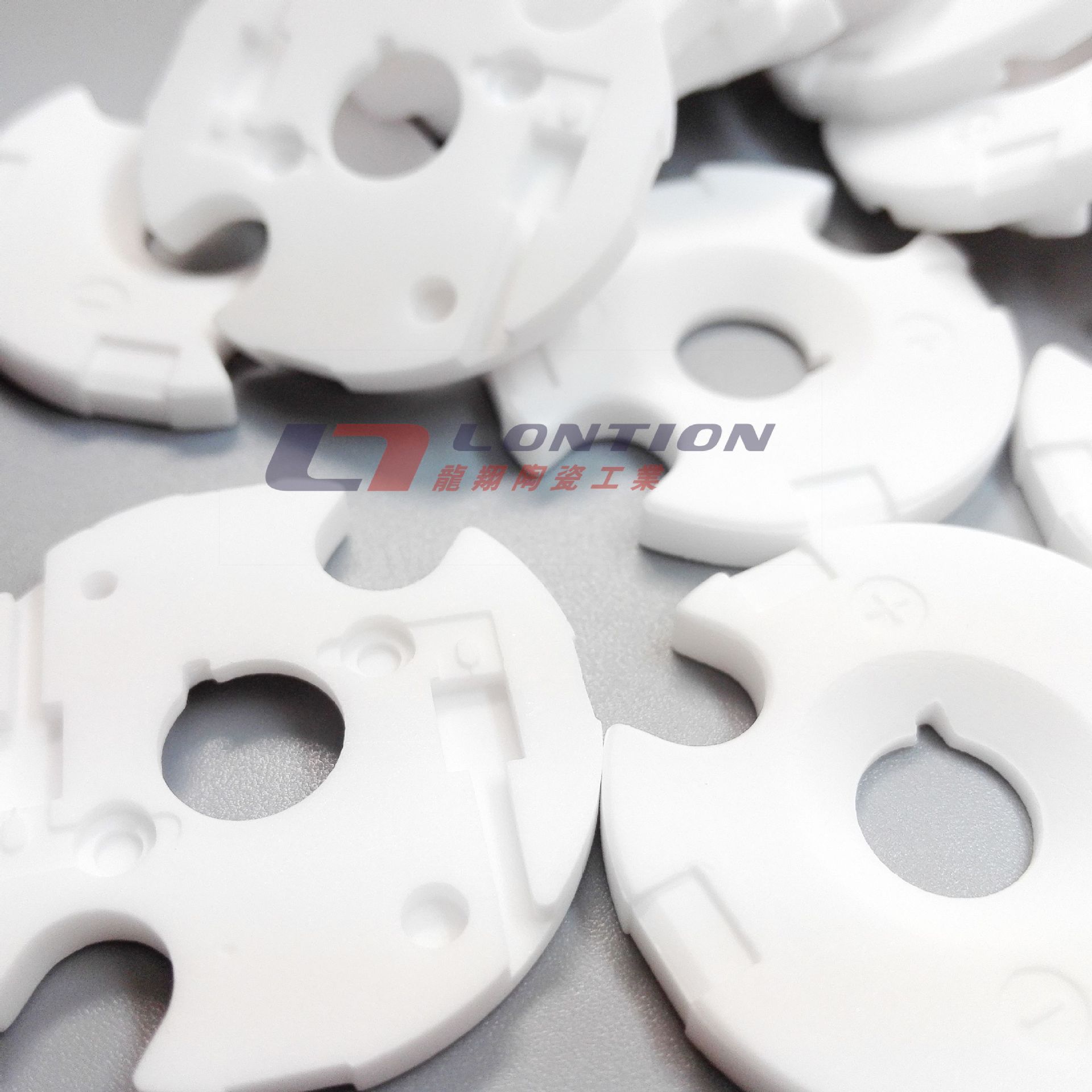 厂家直销 95瓷99瓷氧化铝陶瓷环 陶瓷散热片 氧化铝LED陶瓷片