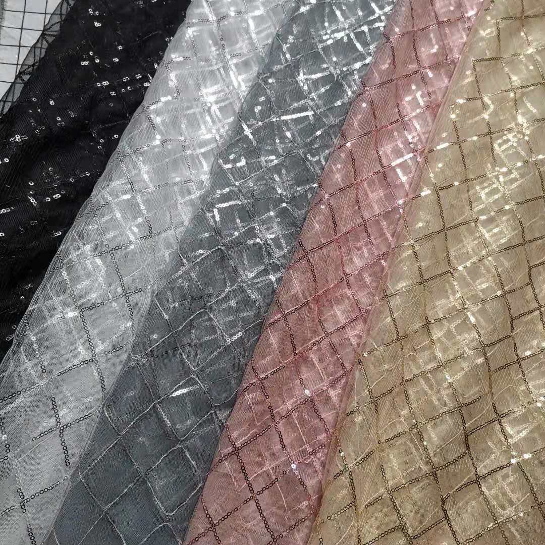 新款无弹网眼布锦加强网底布菱形图案綉片 裙装等面料 颜色现货金