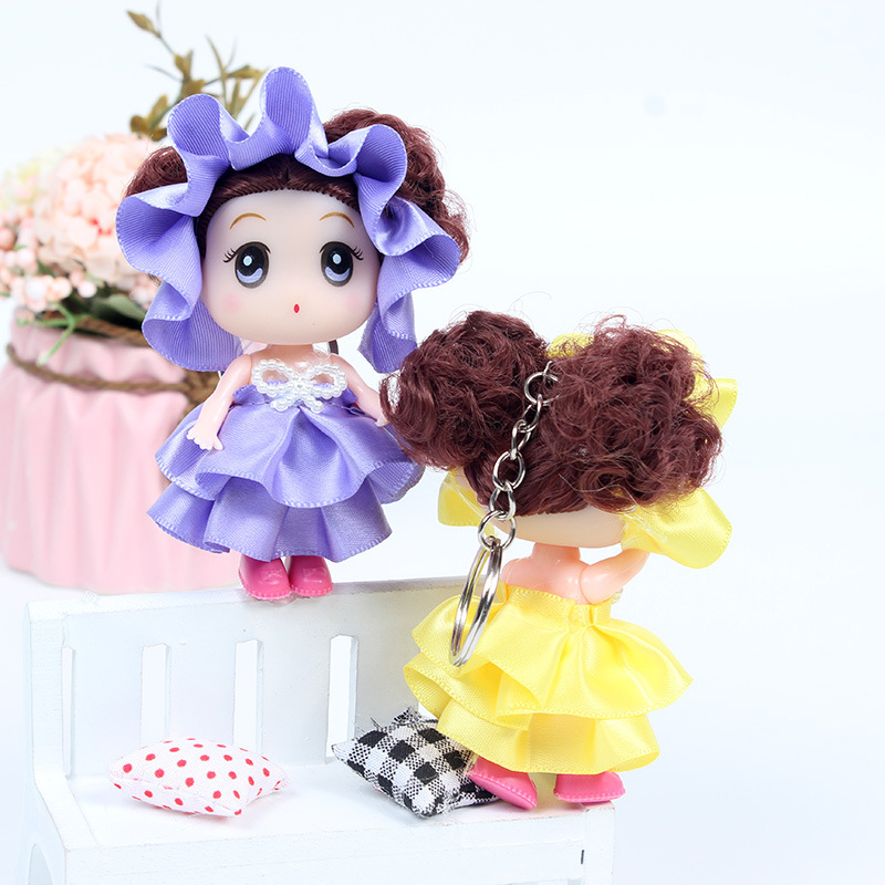Fabrik spezieller Großhandel explosiver heißer Verkauf Mini 9 cm Emaille Schnalle konstante Supertarnung weibliche Puppe Anhänger Kinderfamilienspielzeug_voghion.com