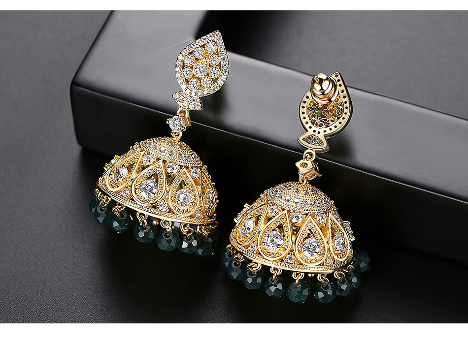 Fashion Jewelry Wholesale Hollow Pearl Fringed Banquet Ladies Copper Studded Zircon Earrings display picture 5