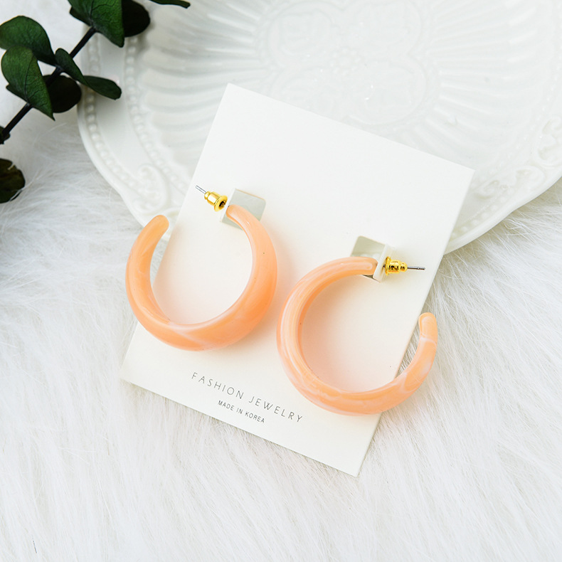 New Popular Resin Candy Color C-shaped Earrings Simple Fashion Earrings Jewelry display picture 5