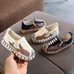 Old Beijing boy's shoes, layered sole cloth shoes, ethnic style children's embroidered shoes, Chinese style Hanfu shoes, spring cloth shoes
