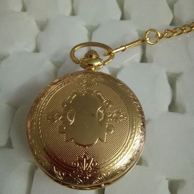 大号金色翻盖复古怀表 盾牌雕花图案腰链石英怀表1036
