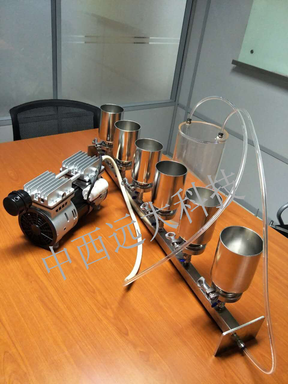 六联不锈钢溶液过滤器  普通型，带进口泵和集液瓶 型号:BGL-6