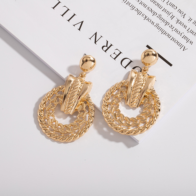 New Circular Hollow Fashion Earrings display picture 4