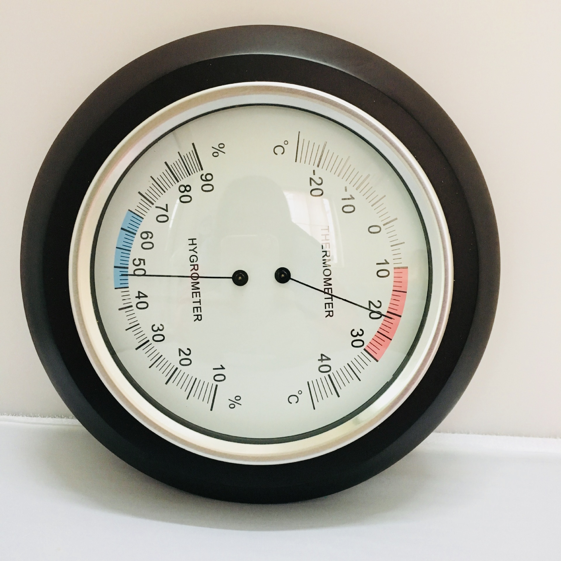 180mm高质量级家用温度湿度计表收藏室珠宝珍贵物品画作金币银币