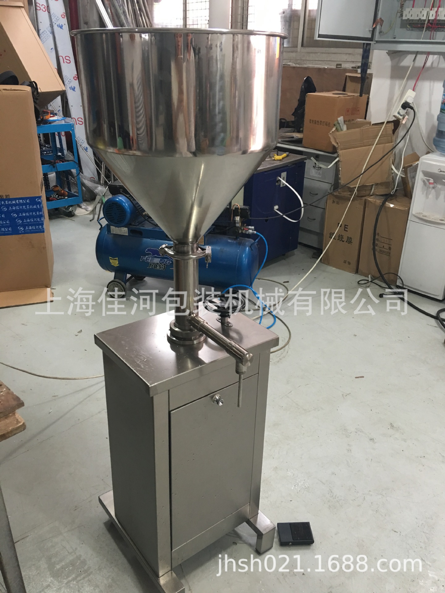 定量灌装机5-10  0 气动定量灌装机 饮料灌装机 液体灌装机