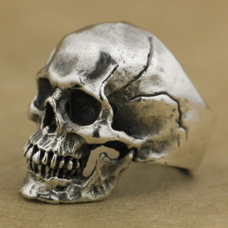 Nueva selección de anillos con calavera agrietada para hombre_voghion.com