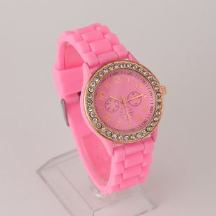 ���Q���l GENEVA�Ճ��߹��z�ֱ���ʯӢ���Ӱ������ֱ�