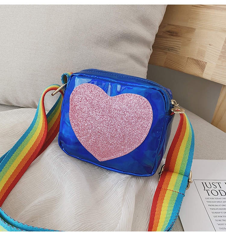 Mädchen Klein Pu-Leder Regenbogen Herzform Süß Reißverschluss Umhängetasche display picture 4