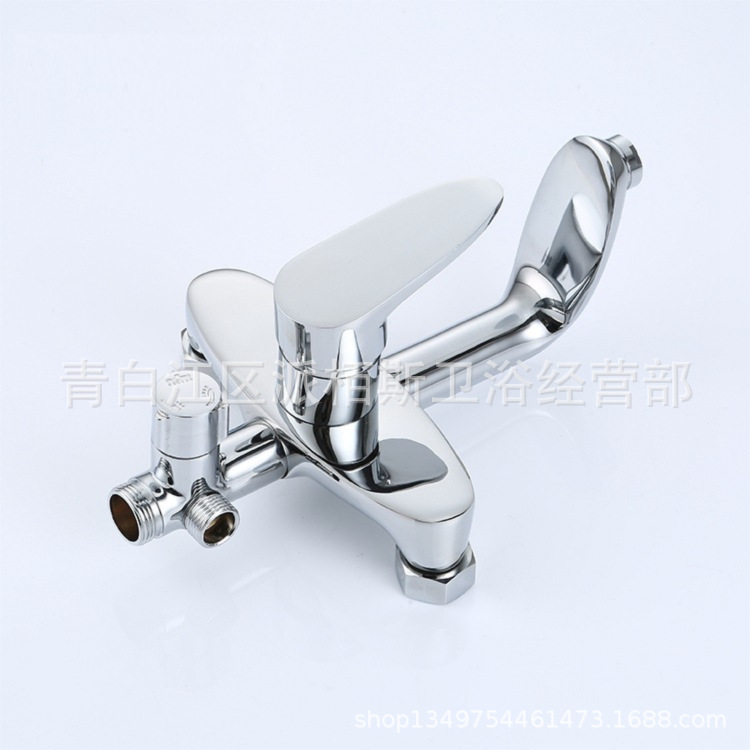 Pie Boss shower faucet copper body Three-style bath shower faucet hot and cold water valve Yuye three direct sales Pie Boss shower faucet copper body Three-style bath shower faucet hot and cold water valve Yuye three direct sales