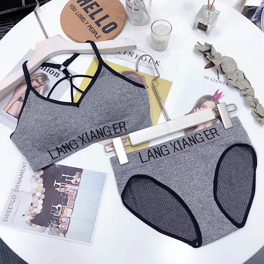 Costume femme en De la soie - Ref 3335175 Image 10