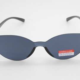 新款一体女士太阳镜，猫眼太阳镜，不掉镜片太阳镜，抗紫外线