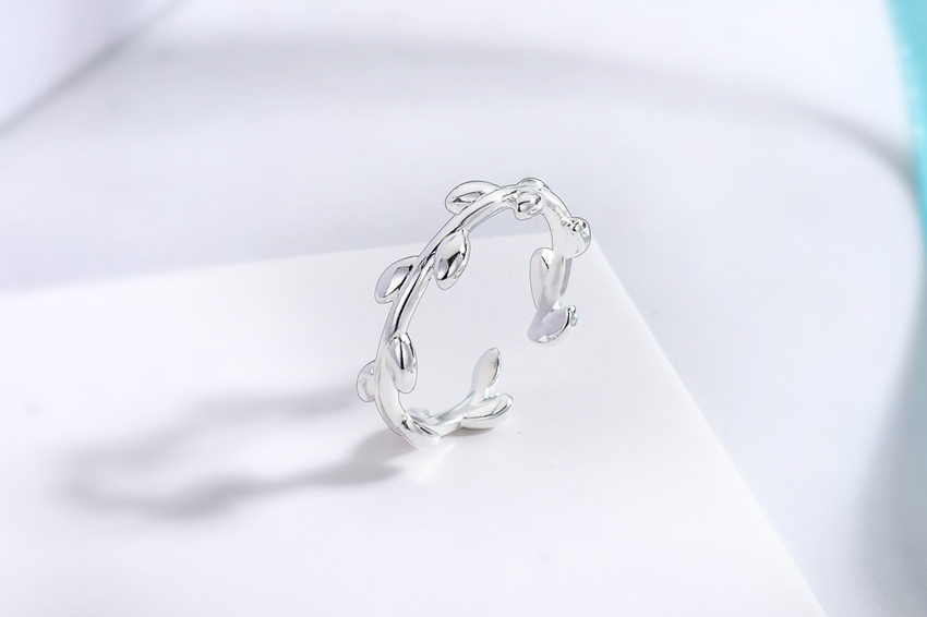 Simple Style Leaf Copper Plating Silver Plated Open Ring display picture 1
