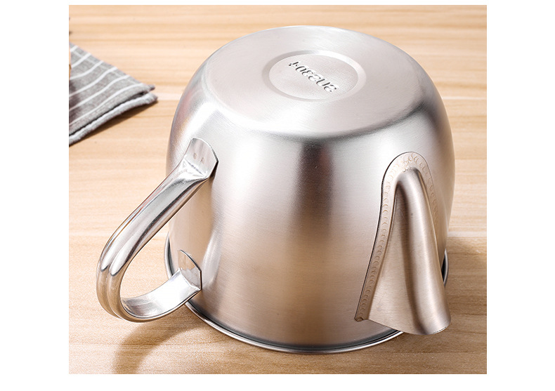 304不锈钢滤油碗