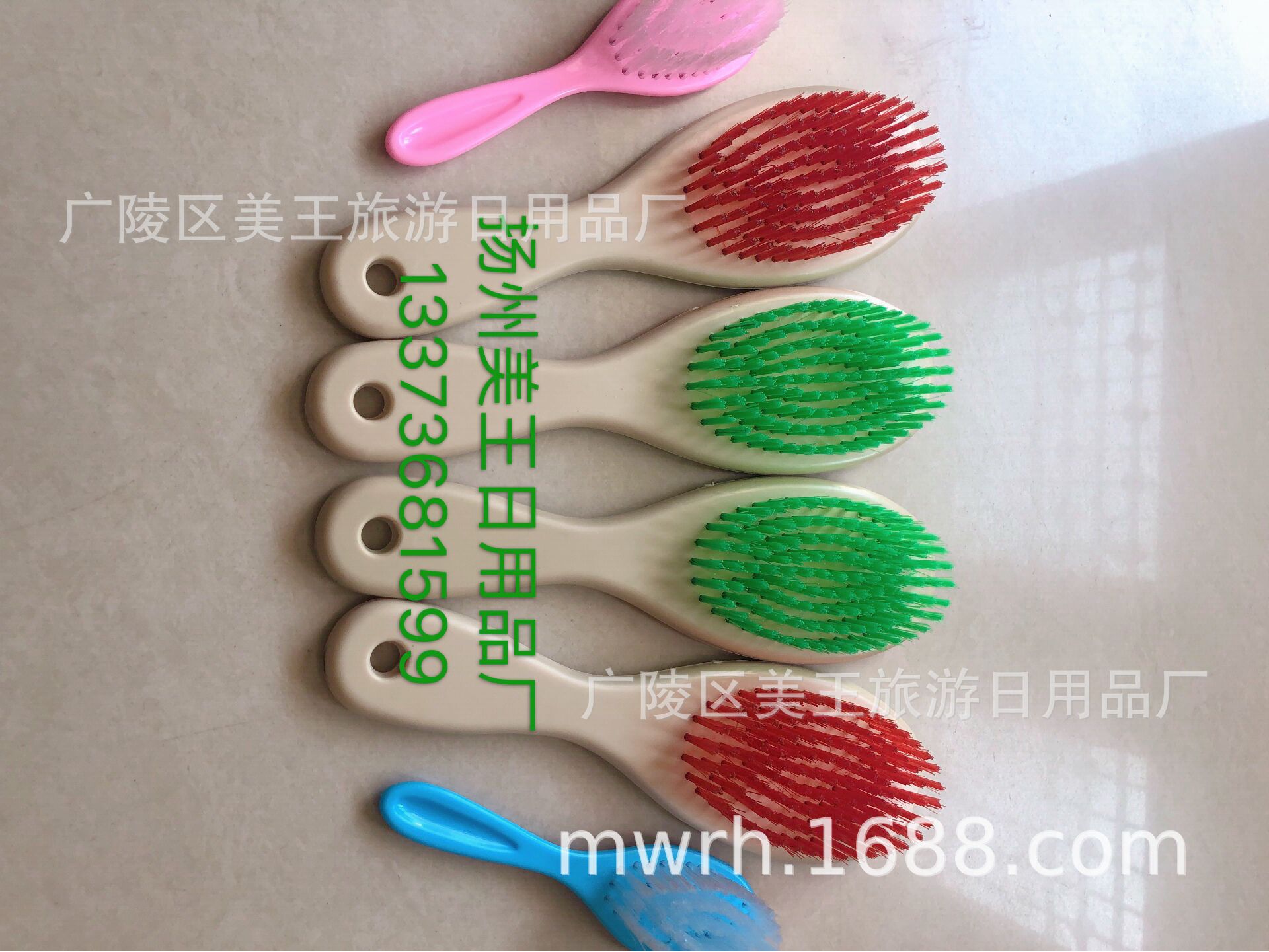 提供植毛加工/注塑加工/热合包装加工注塑件