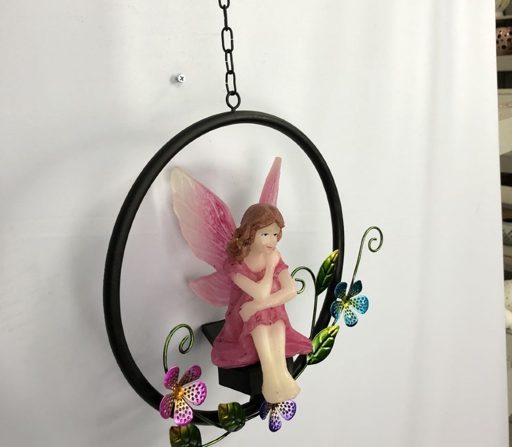 工厂热卖跨境电商专供太阳能搪胶花仙子铁挂件灯工艺品庭院草坪灯