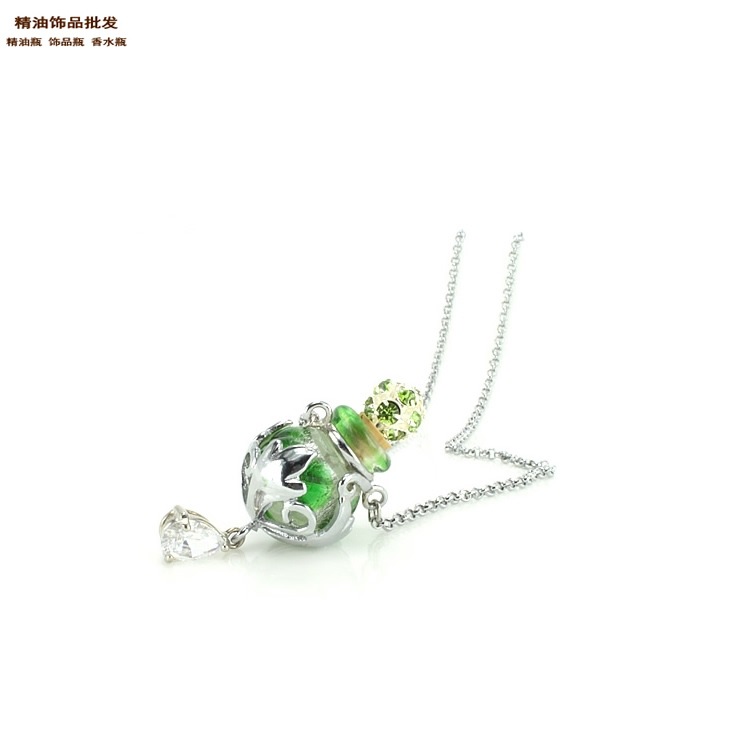 中国精油饰品网幻彩翠绿瓶流星花园项链吊坠6.jpg