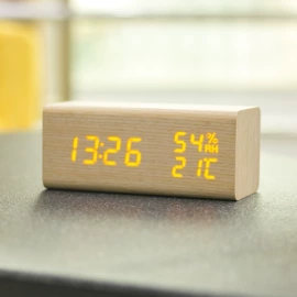 闹钟、台钟;座钟、立钟;木质工艺品