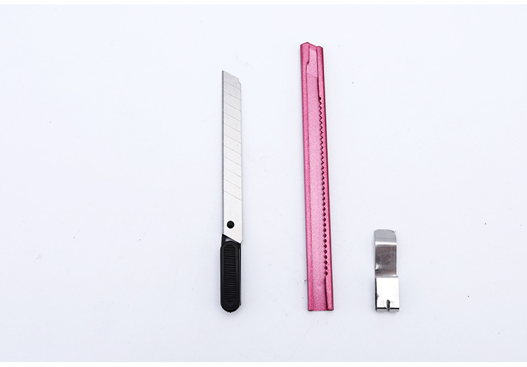 宝吉小号炫彩金属美工刀 办公文具裁纸刀 拆快递开箱器快递刀批发详情8