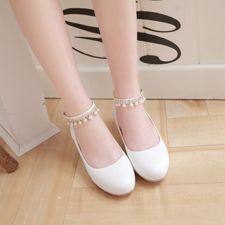 Трансграничные, новые летние однослойные туфли, женская модная женская обувь на низком каблуке с жемчужной пряжкой в Корейском стиле, большие размеры 40414243, женская обувь