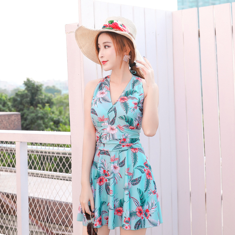 Swimsuit conservative Conjoined Skirt Large Small chest Gather Show thin Swimming suit 2019 The new swimsuit