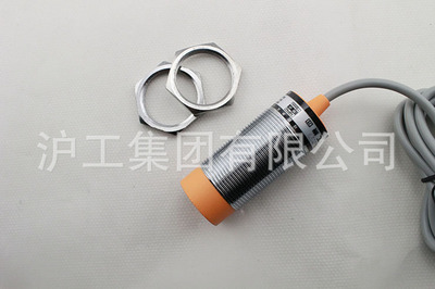 沪工接近开关JM30-NA NB PA PB LA LB AK AB 金属传感器
