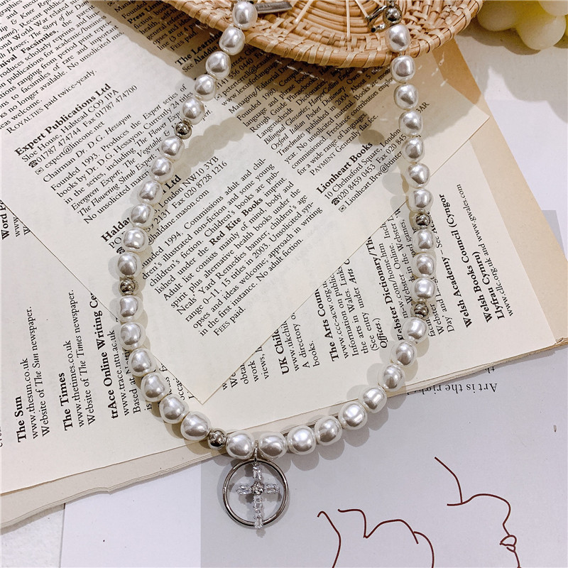 Irregular Pearl Necklace Short Fashion Rhinestone Clavicle Chain Cross Neck Chain Women display picture 3