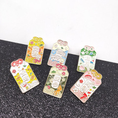 Japanese cute golden fortune girl cartoon brooch golden fortune charm traffic badge fortune charm Instagram style decor
