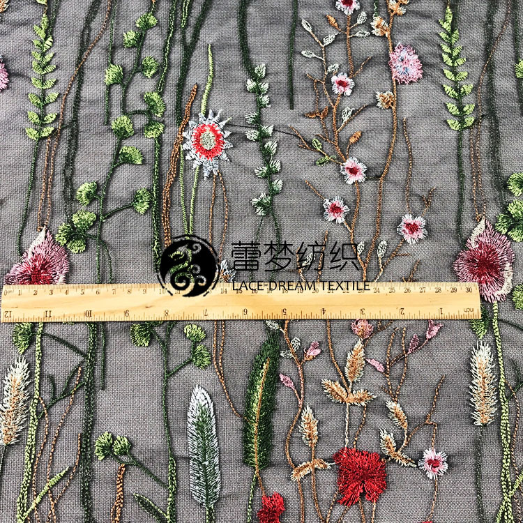 ˿ˮݻ  ɫƽ  ͯװŮװȹ