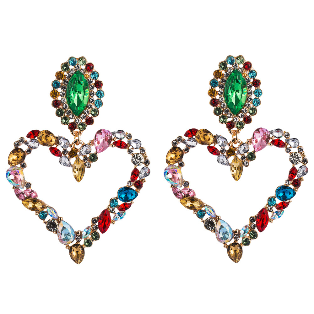 European And American Hot-selling Heart-shaped Alloy Inlaid With Diamonds Retro Temperament Exaggerated Earrings Female Korean Version Of The Super Flash Full Diamond Earrings display picture 18