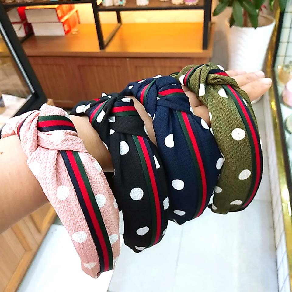 South Korea's New Wide-angle Wave Point Knotted Headband Striped Webbing Twisted Adult Hair Accessories Wholesale Nihaojewelry display picture 1