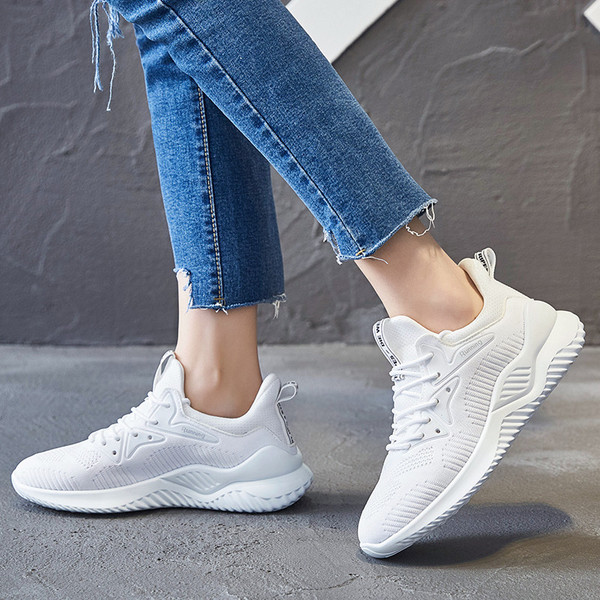 Winter lightweight fashionable breathable running sneakers for gym