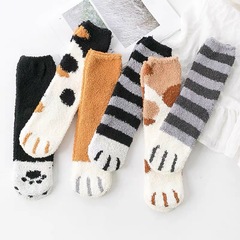 Fluffy coral fleece socks for girls, mid-calf length, suitable for autumn and winter, cat claw design, cute, thick, warm, sleep socks, fashionable socks