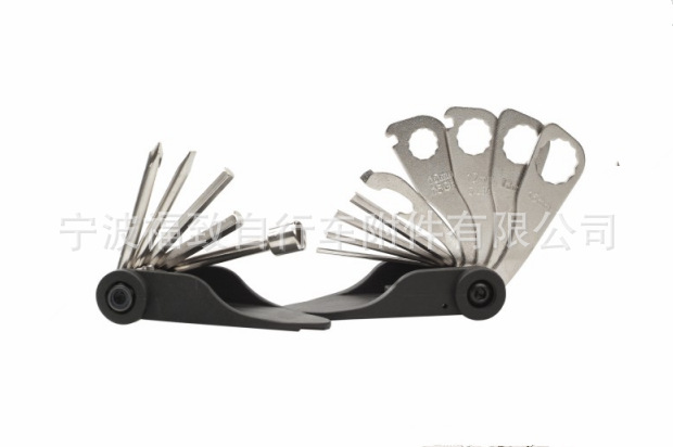 最新自行车修理工具 多功能折叠维修工具带开瓶器拆链器五金工具