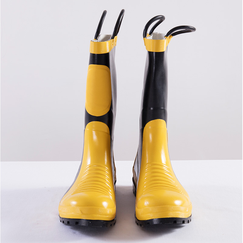 97消防靴02战斗靴雨鞋灭火耐磨钢板底防护胶鞋防刺穿防水消防鞋