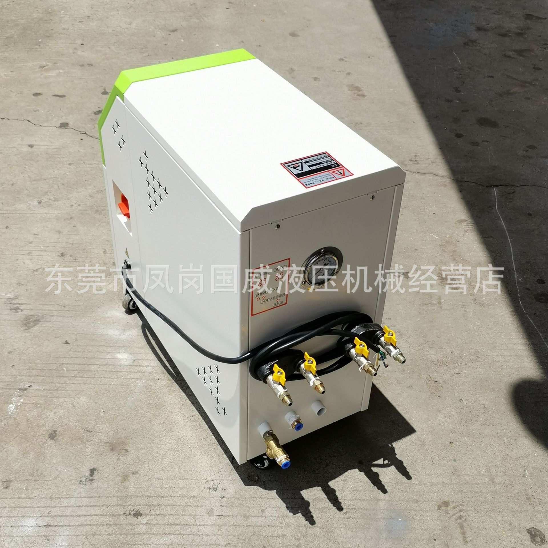 ����ֱ���ֻ�6KW��ˮʽģ�»� ע�ܻ�ˮ�»���� ģ�»����ư�