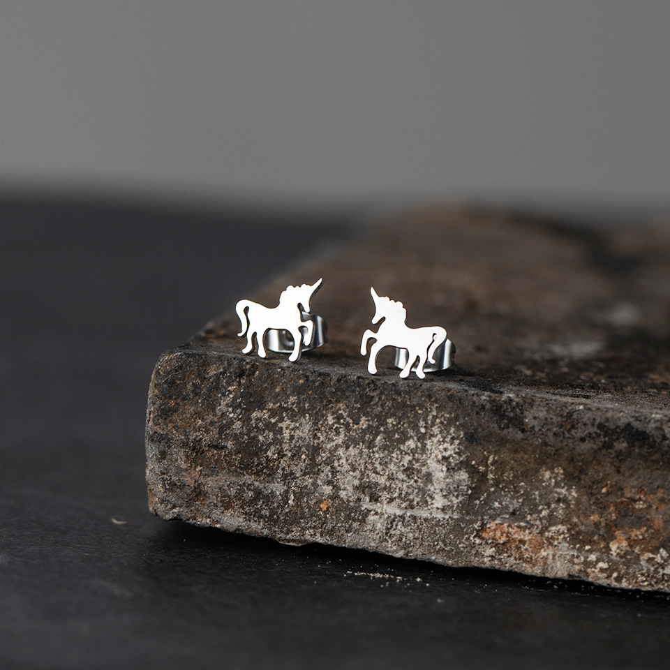 Simple Style Unicorn Alloy No Inlaid Earrings Ear Studs display picture 9