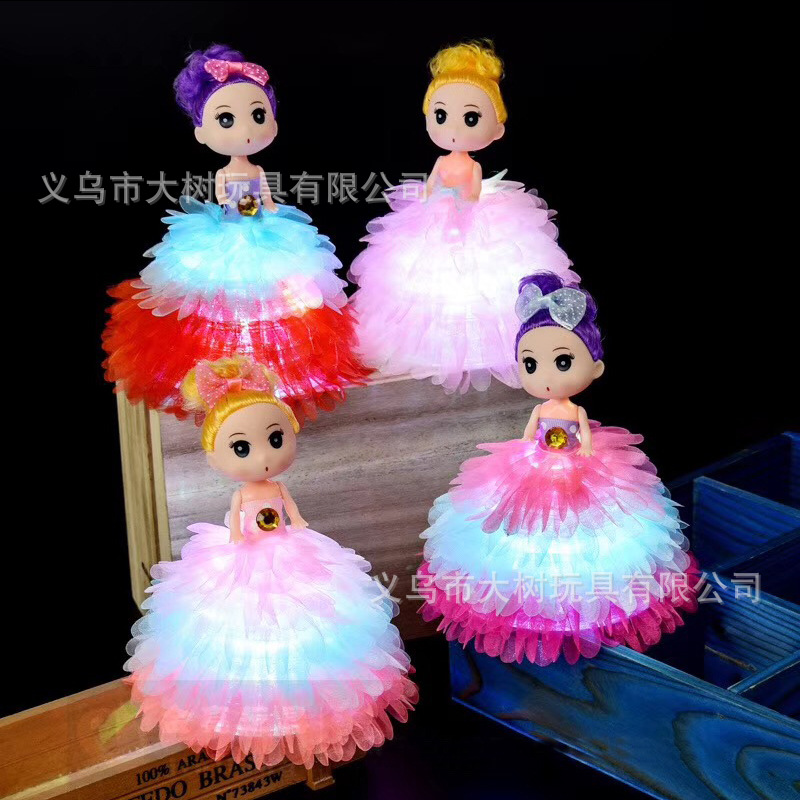 Luminosa muñeca vestido de novia chica muñeca clave colgante bolsa colgante linda chica bonita princesa confundida muñeca