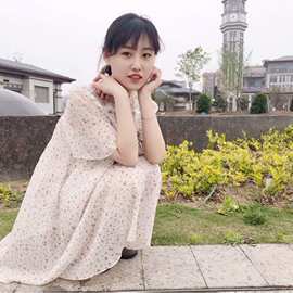 RainCol独立设计上身超乖的宝宝啊 一眼爱上的碎花娃娃裙连衣裙