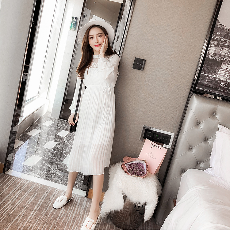 Maternity Dress Image 3