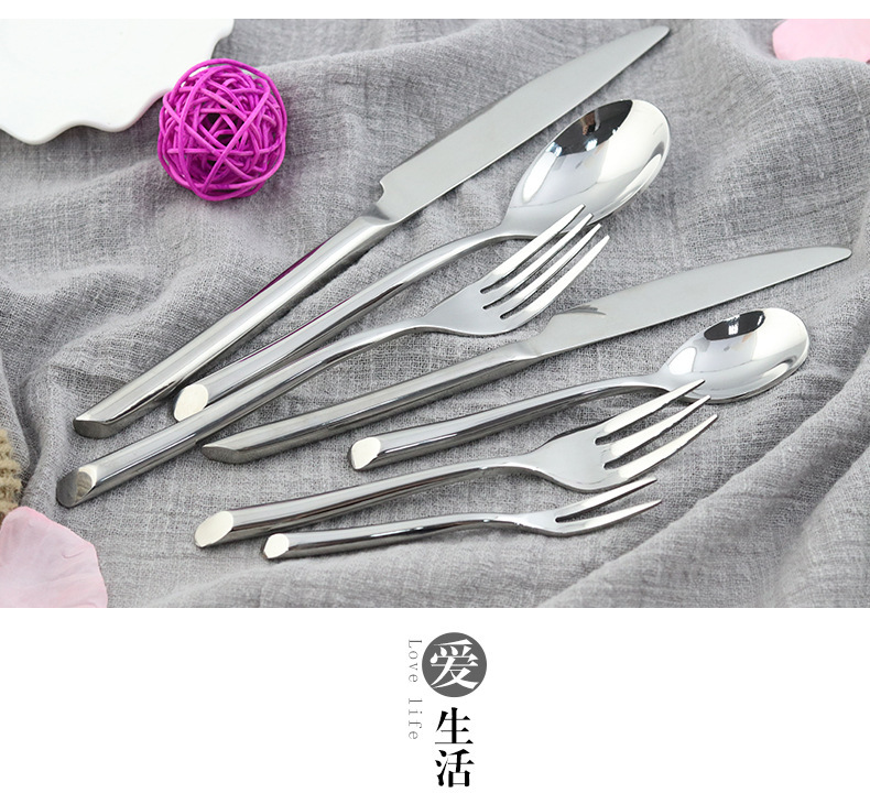 8832078049_2040103147