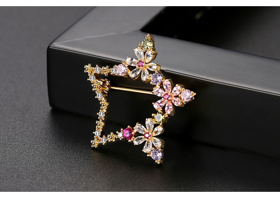 Jinse Xingjue Broche Coréenne Style Mode Nouvelle Couleur Pentagramme Femelle Broche Accessoires De Cuivre Incrusté De Zirconium Cadeau Ornement display picture 4