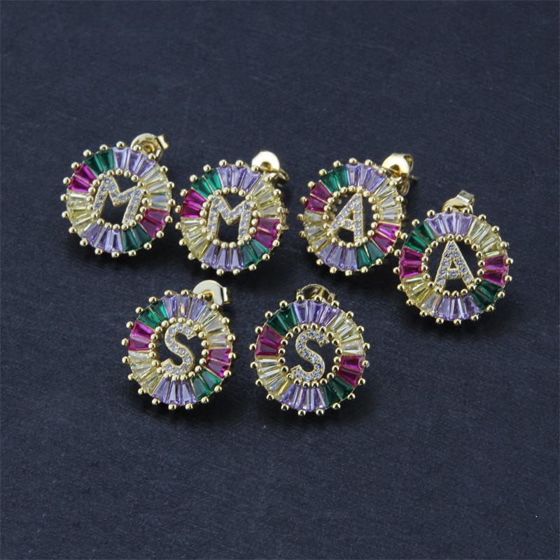 10g Weight 0.05µm-0.08µm Gold Plating Thickness Electroplating Gold Plating Process Copper Ear Needle Material 18K Real Gold Plated Plating Material Artificial Gemstones Inlay Material Copper Plated Gold Colored Zircon Small Letter Earrings Fashion Earrings Wholesales Fashion