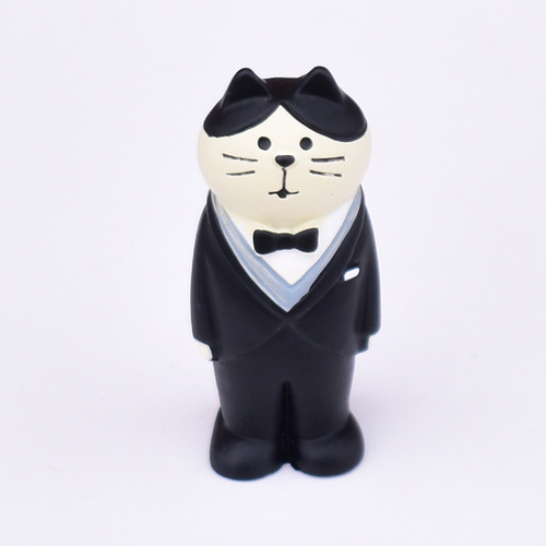 Japanese groceries zakka wedding decoration resin crafts creative car girl ornaments gifts