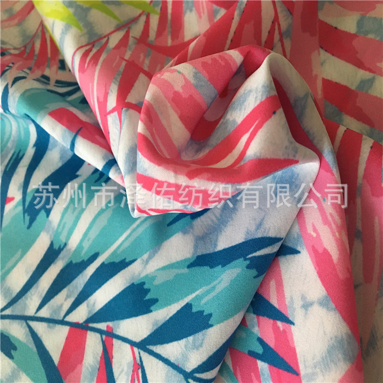 75D四面弹春亚纺印花布弹力印花布沙滩裤印花面料