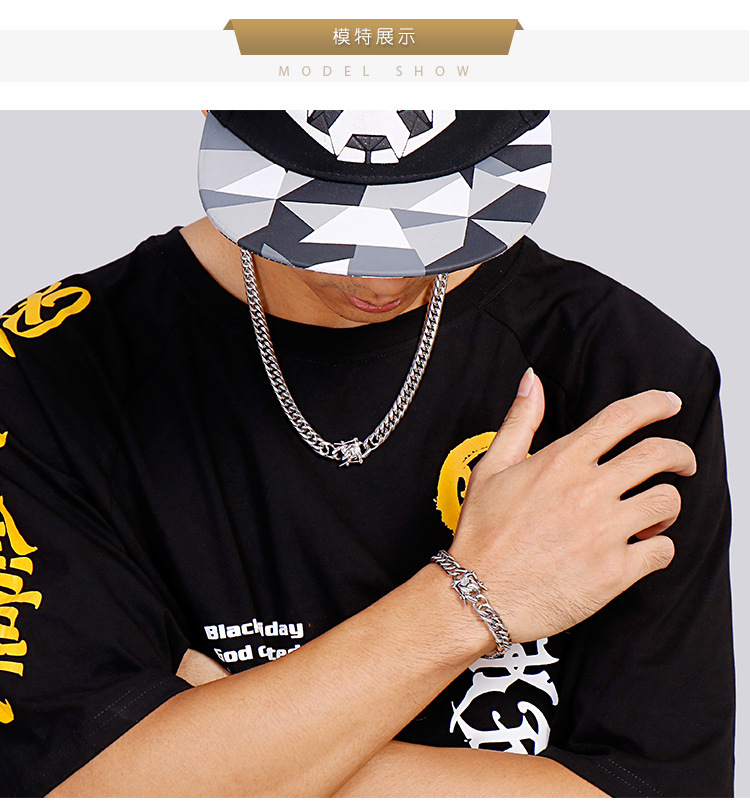 Titanium Steel Material Fashion 18K Gold Plated No Inlaid Titanium Steel Wholesale