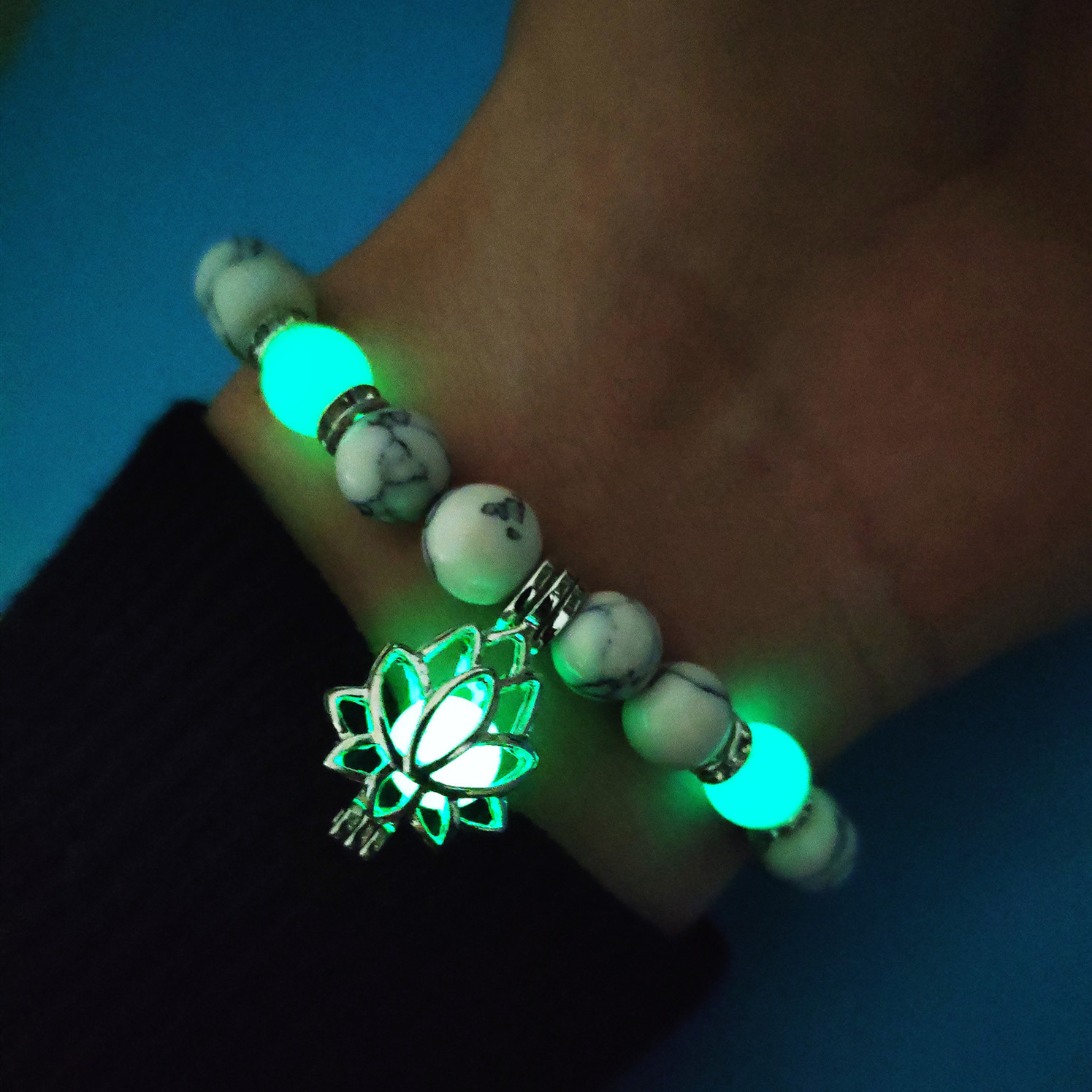 Fashion Flower Natural Stone Turquoise Bracelets 1 Piece display picture 4