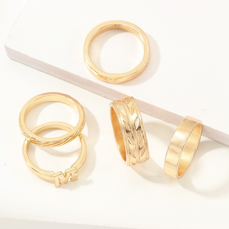 New Retro Geometric Letter M Set Ring Alloy Branch Ring Set Of 5 display picture 4