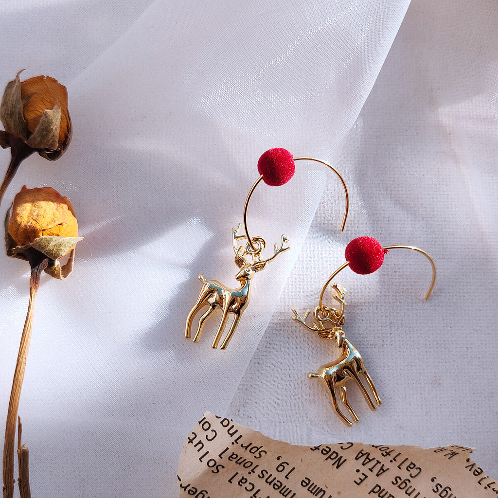 13g Weight Drop Earrings Classification 1 Pair Quantity Daily Occasion Alloy Material Christmas Festival Deer Pattern Women'S Gender Plating Design Simple Style Style 1 Pair Christmas Simple Style Deer Plating Alloy Drop Earrings 6